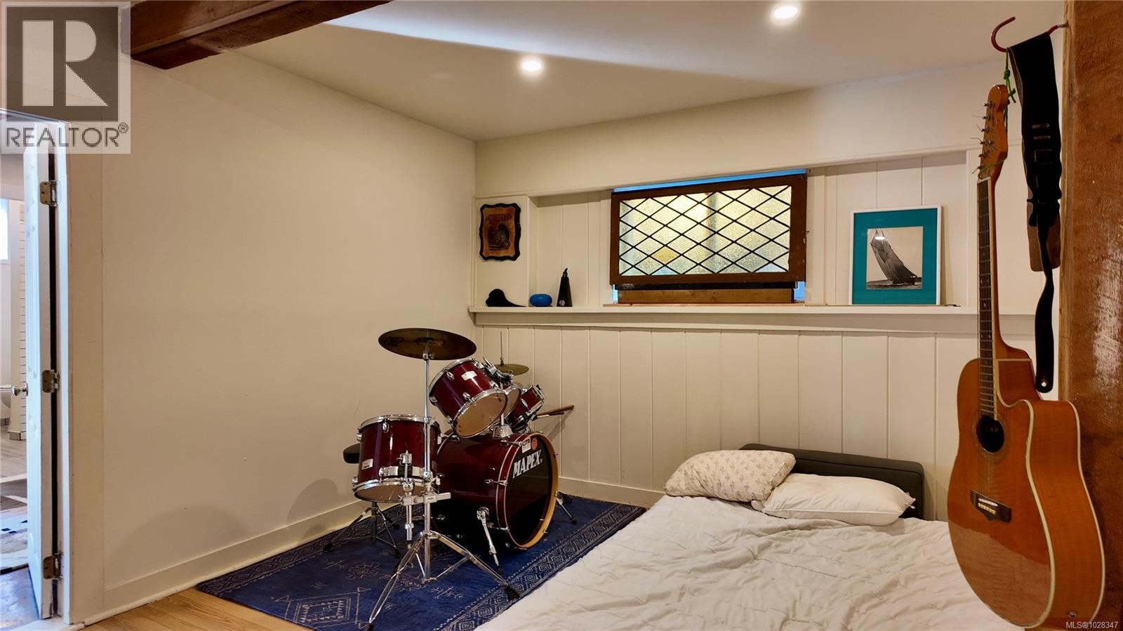 10584 YOUBOU RD - 42