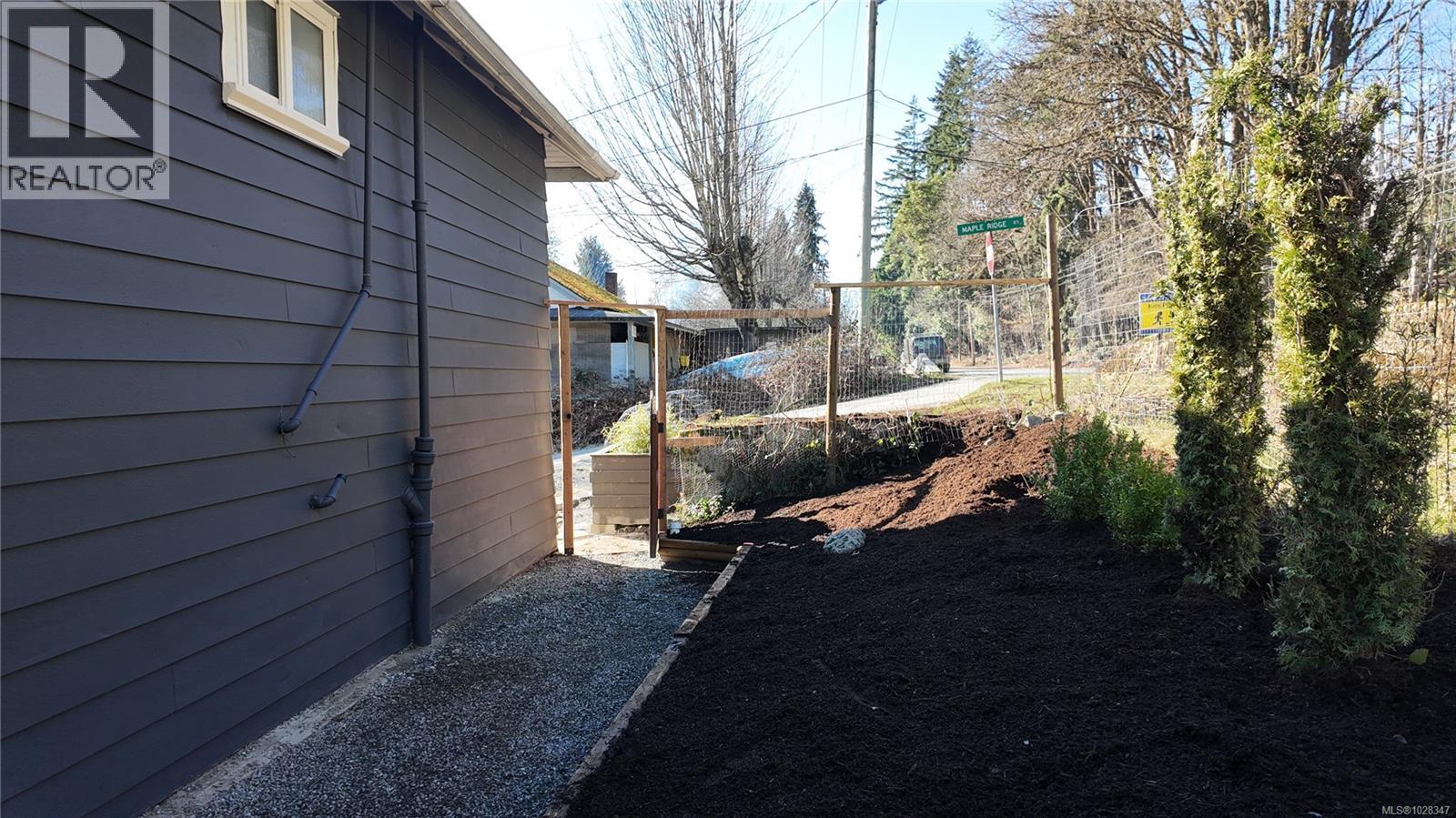 10584 YOUBOU RD - 21