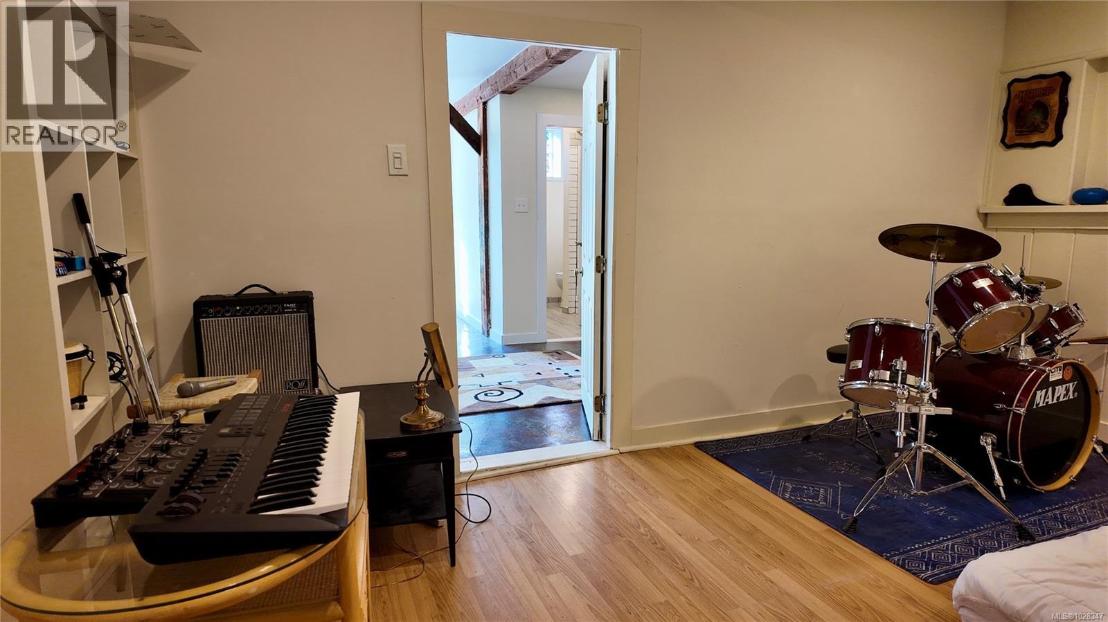 10584 YOUBOU RD - 41