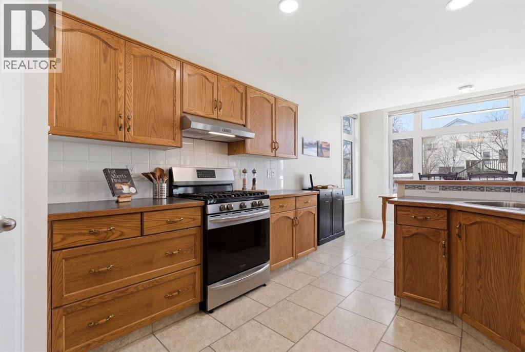 Single Family House for Sale in  Coventry Drive NE Coventry Hills Calgary 