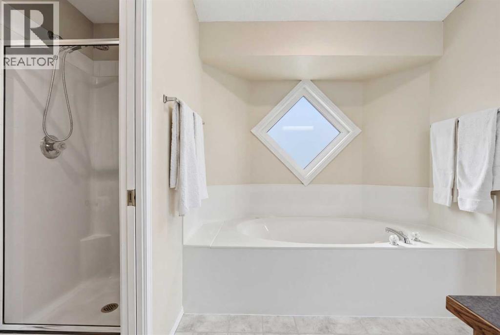 Single Family House for Sale in  Coventry Drive NE Coventry Hills Calgary 