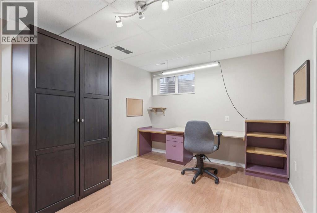 Single Family House for Sale in  Coventry Drive NE Coventry Hills Calgary 