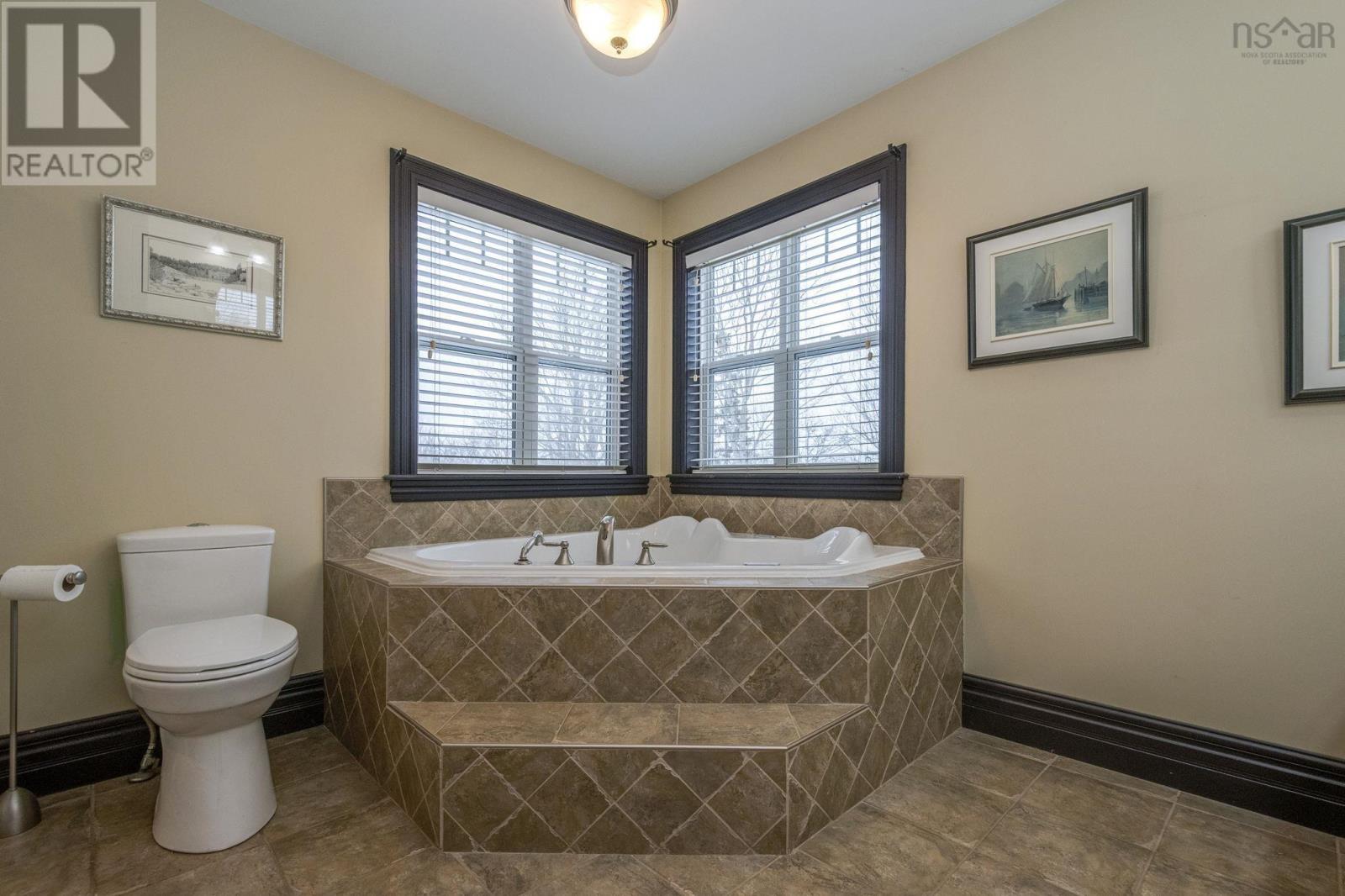 Property 13 of 51 of 38 Dalhousie Avenue