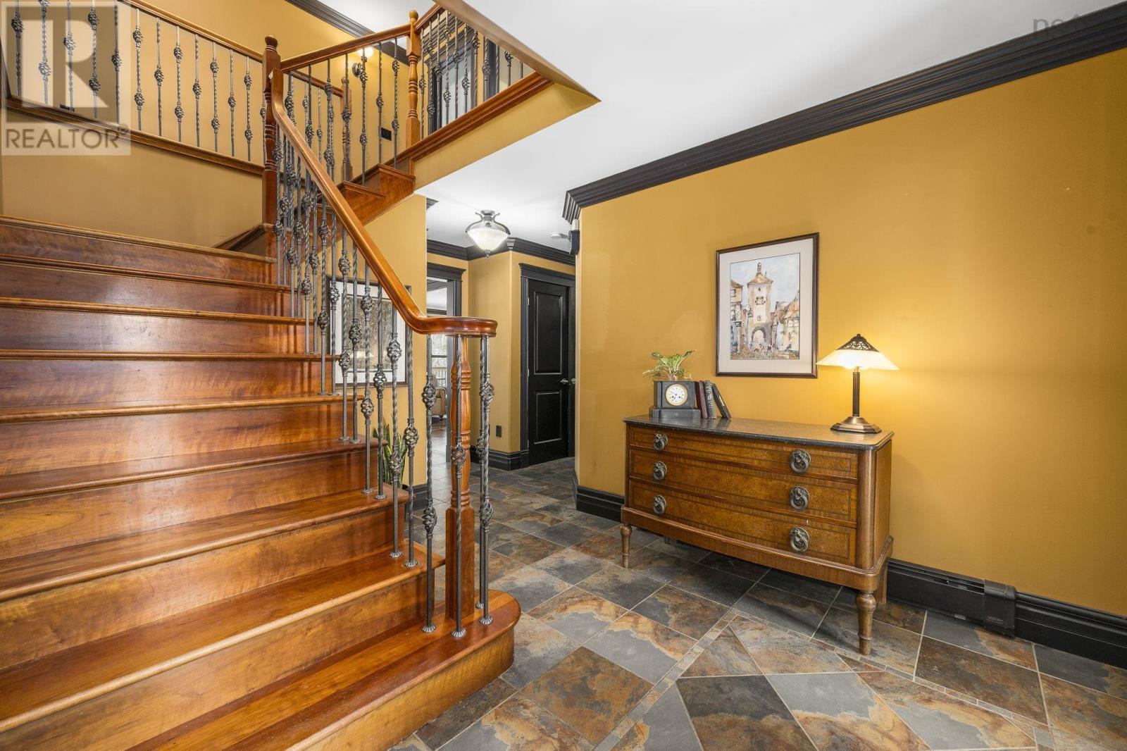 Property 35 of 51 of 38 Dalhousie Avenue