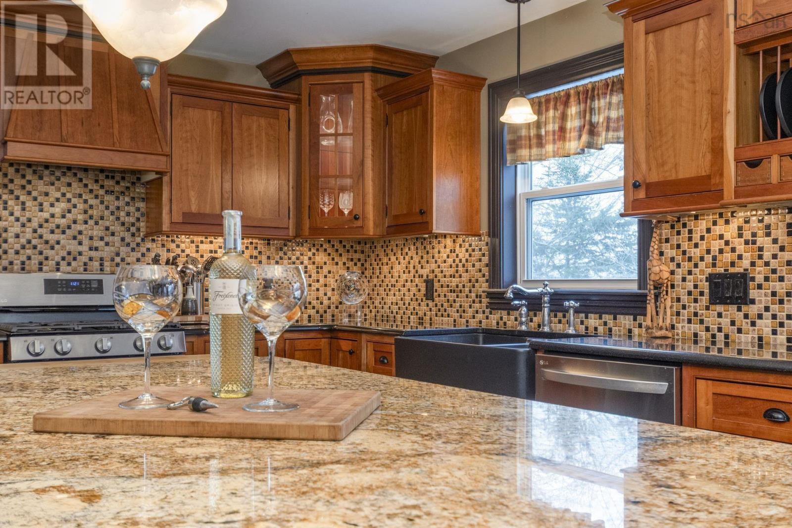 Property 46 of 51 of 38 Dalhousie Avenue