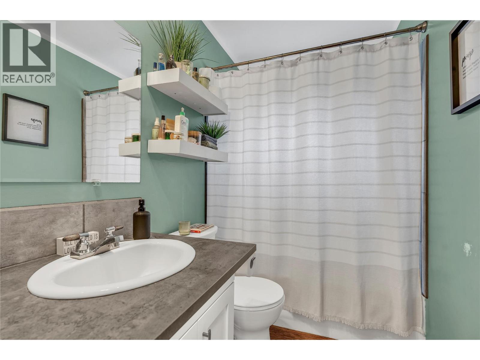 764 Penticton Avenue, Penticton