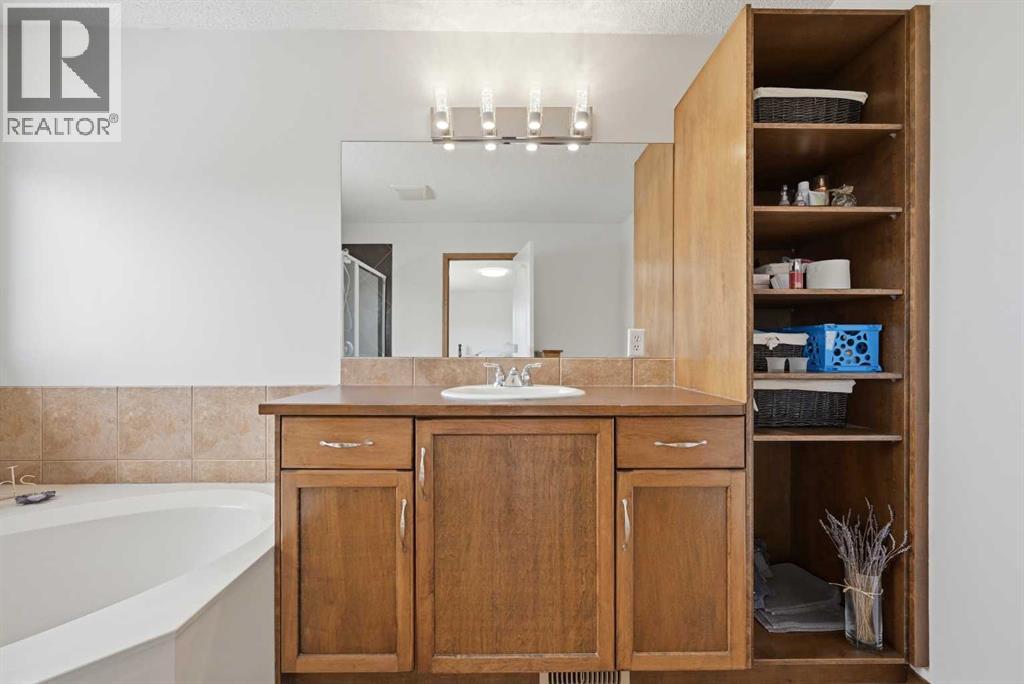 Single Family House for Sale in  Panamount Heath NW Panorama Hills Calgary 