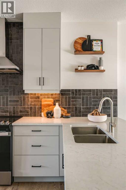 Single Family House for Sale in  Sovereign Common SW Shaganappi Calgary 