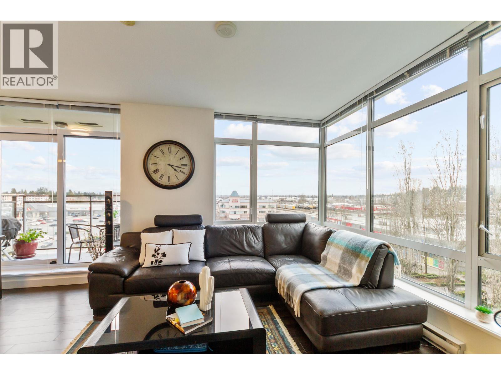 708 2789 SHAUGHNESSY Street - main photo