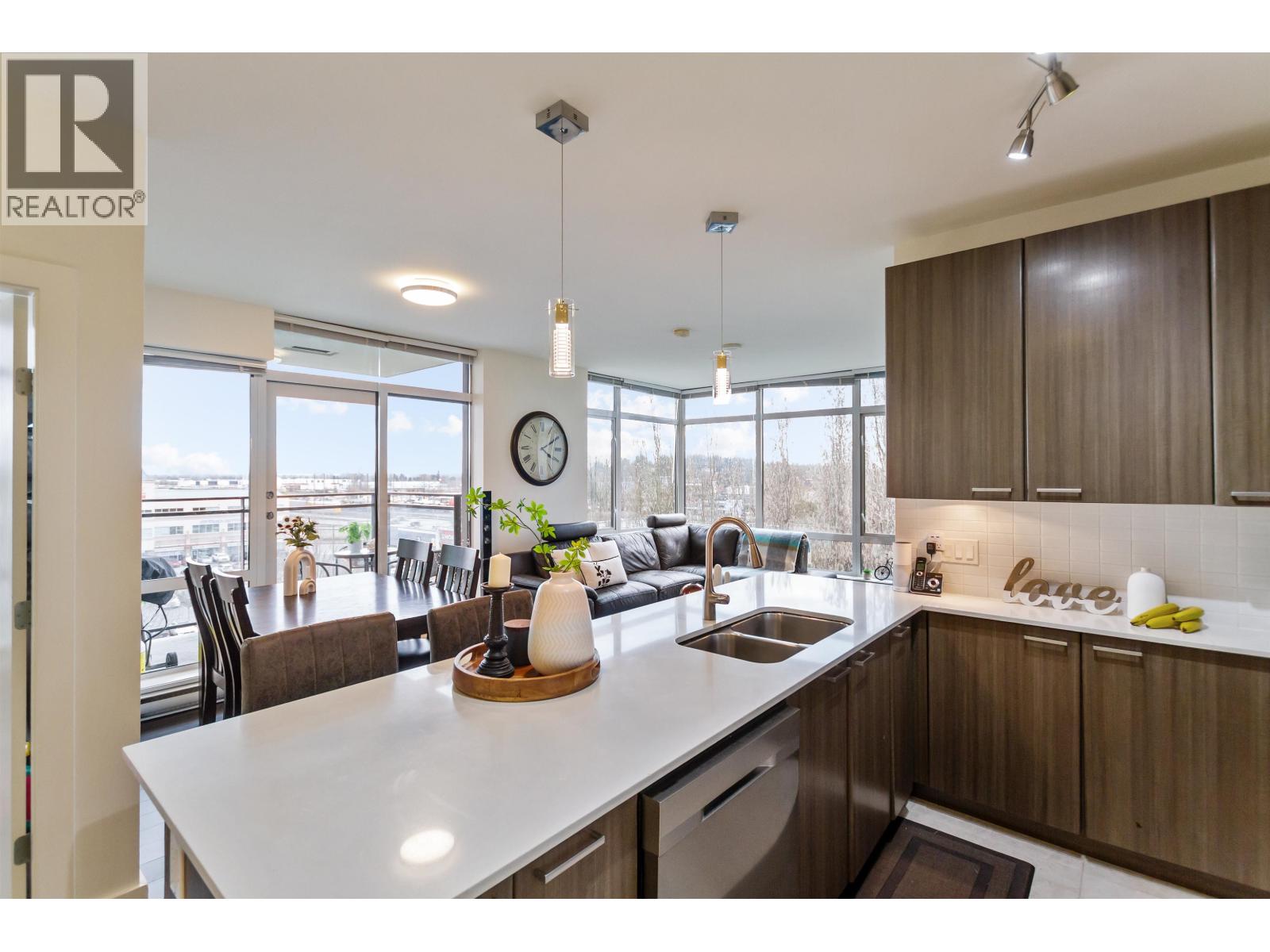 708 2789 SHAUGHNESSY Street - photo 2