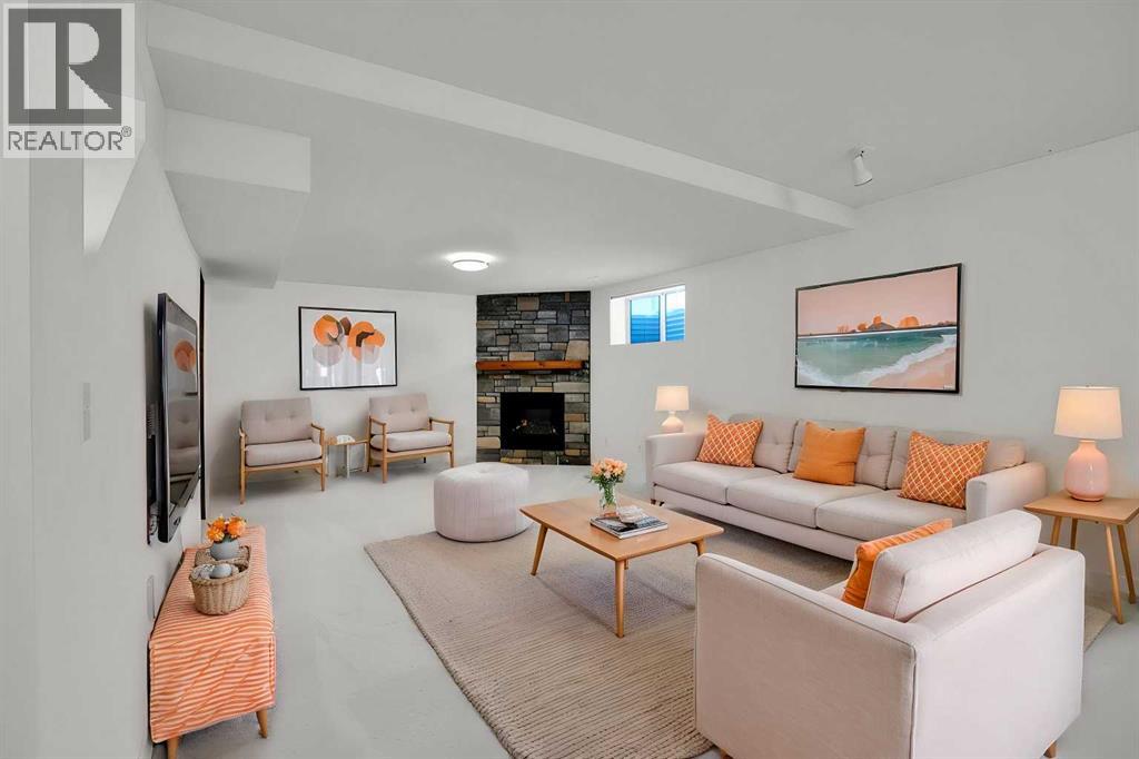 Single Family House for Sale in  Hawkmount Green NW Hawkwood Calgary 