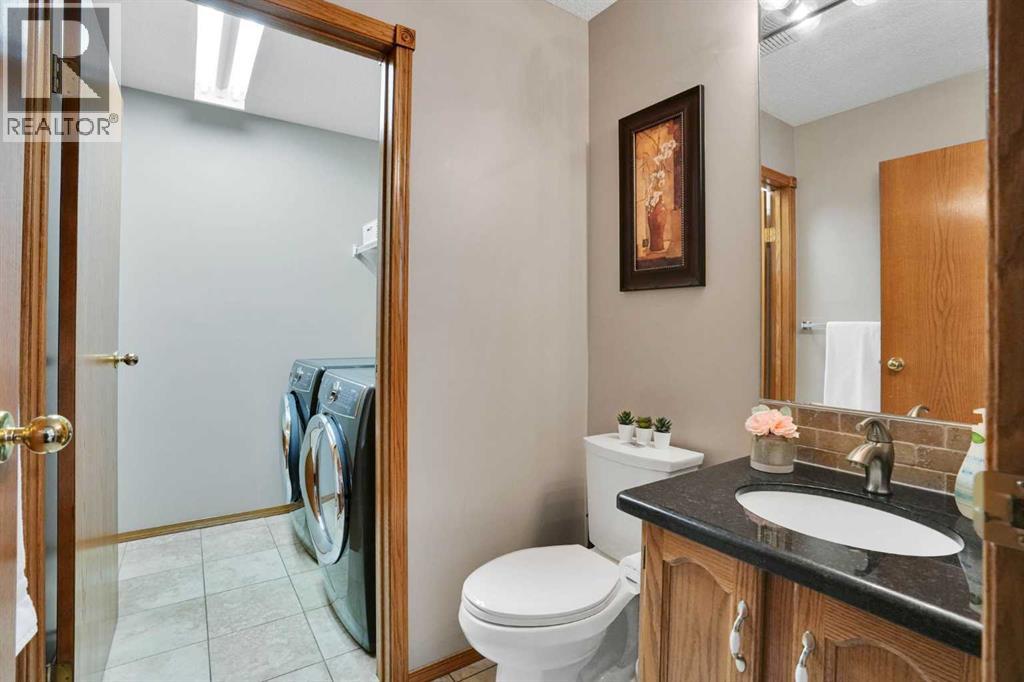 Single Family House for Sale in  Hawkmount Green NW Hawkwood Calgary 