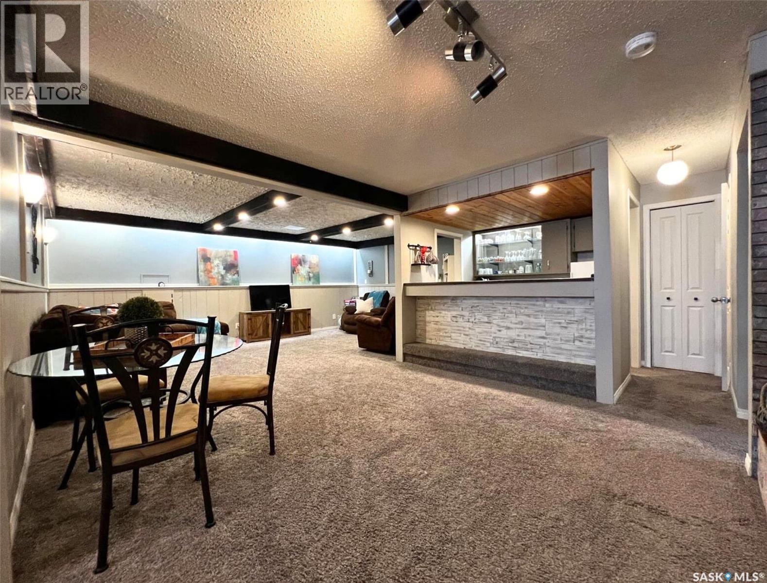 Single Family House Bungalow for Sale in  Macdonald PLACE Swift Current 