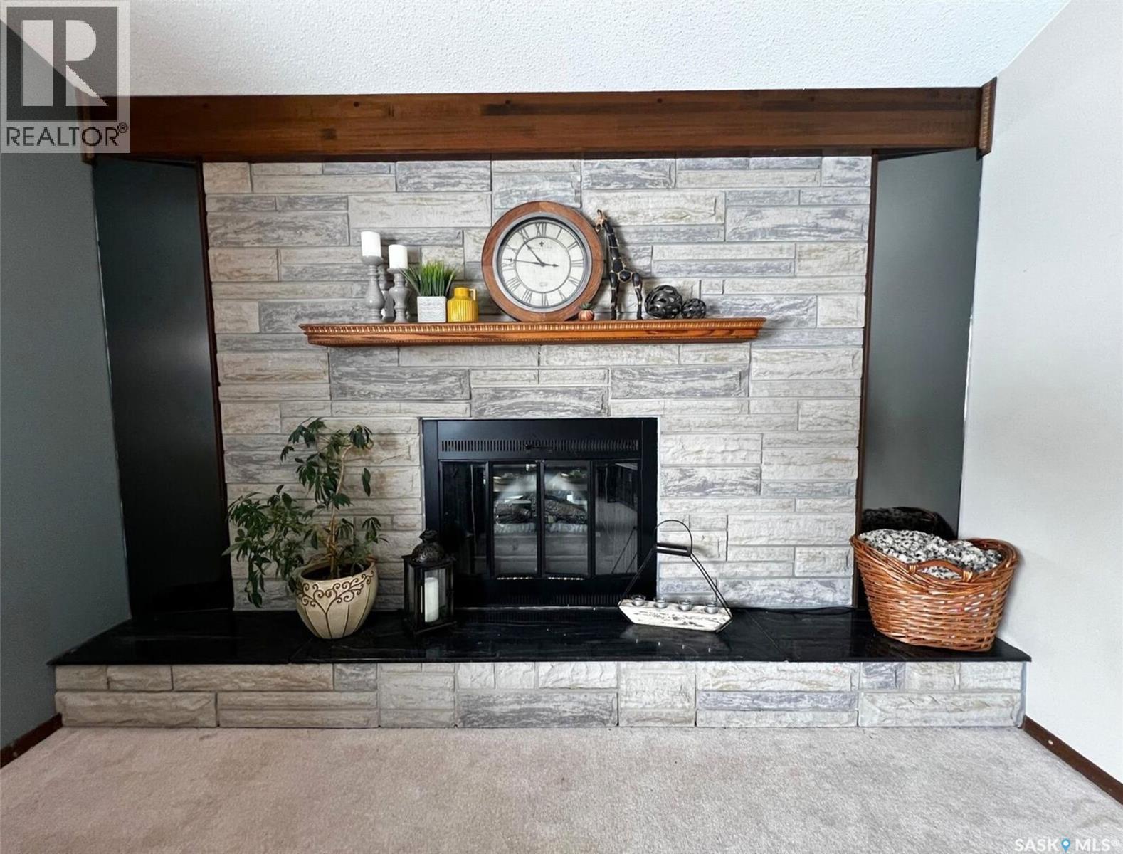 Single Family House Bungalow for Sale in  Macdonald PLACE Swift Current 