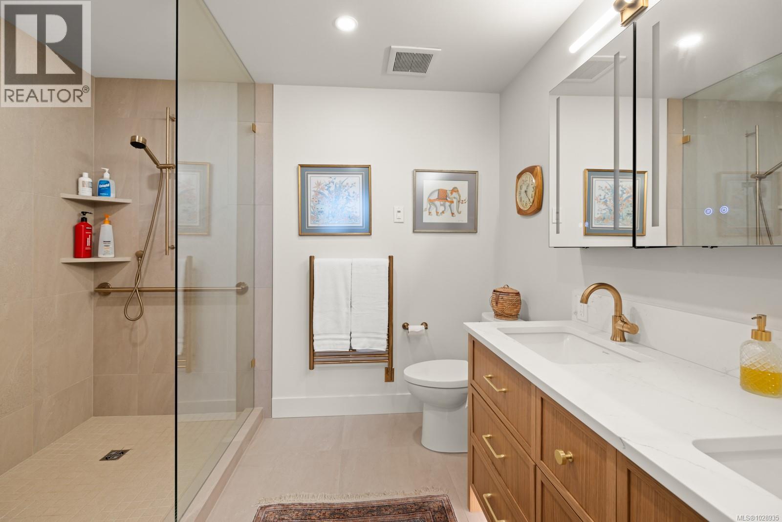 #517 21 Dallas Rd - 24