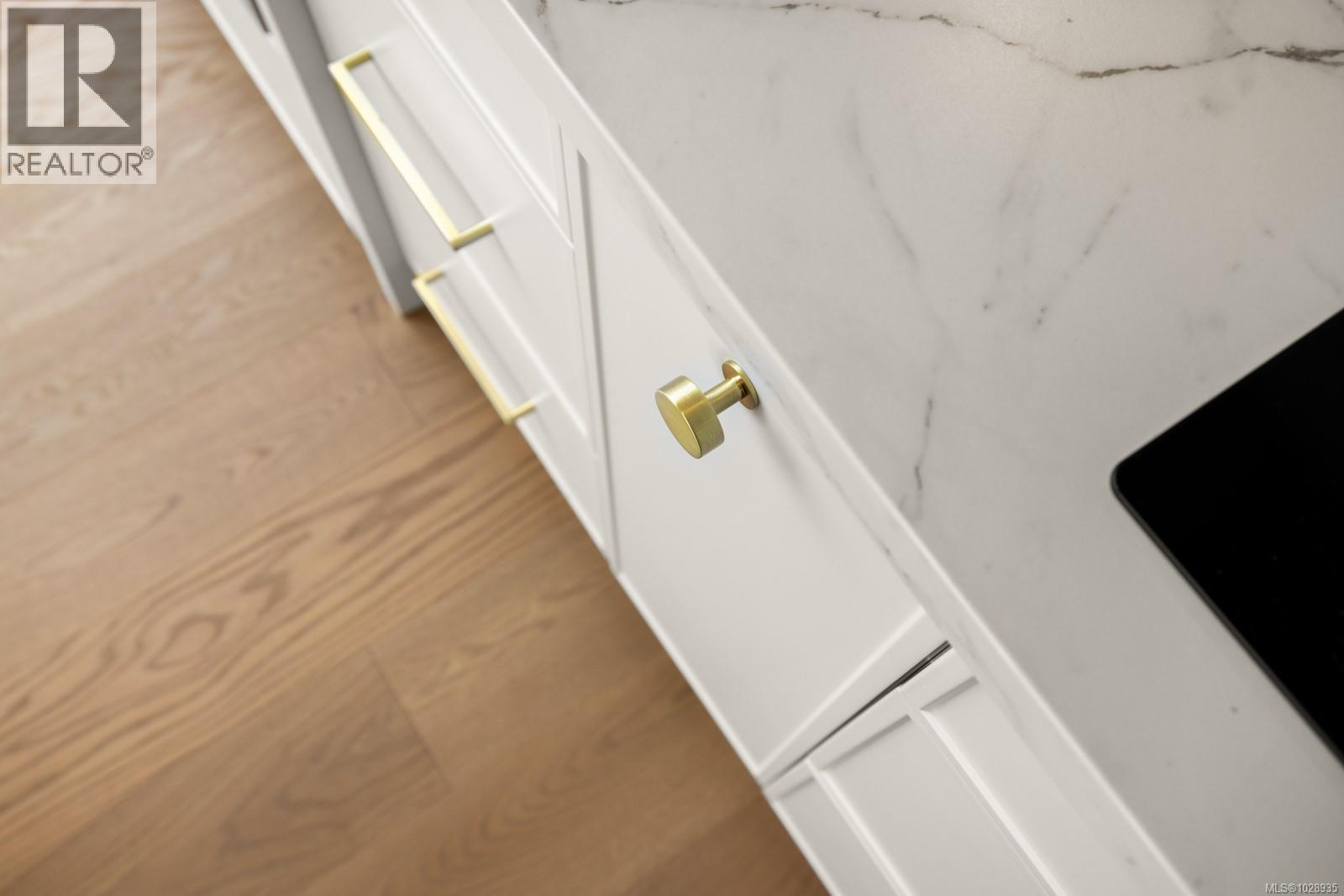 #517 21 DALLAS RD - 8