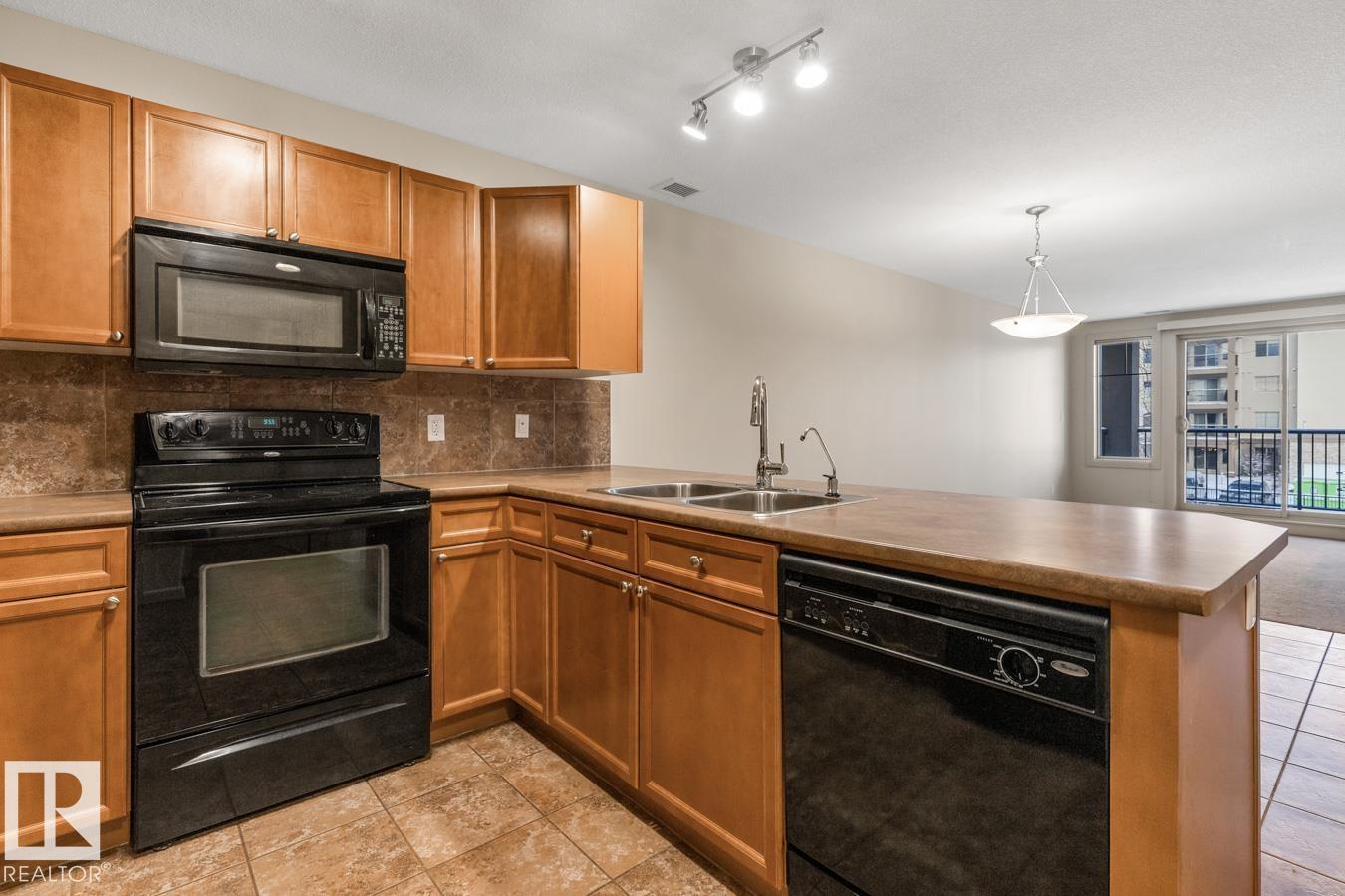 #228 400 PALISADES WY, Sherwood Park