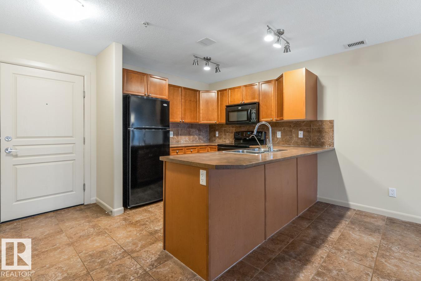 #228 400 PALISADES WY, Sherwood Park