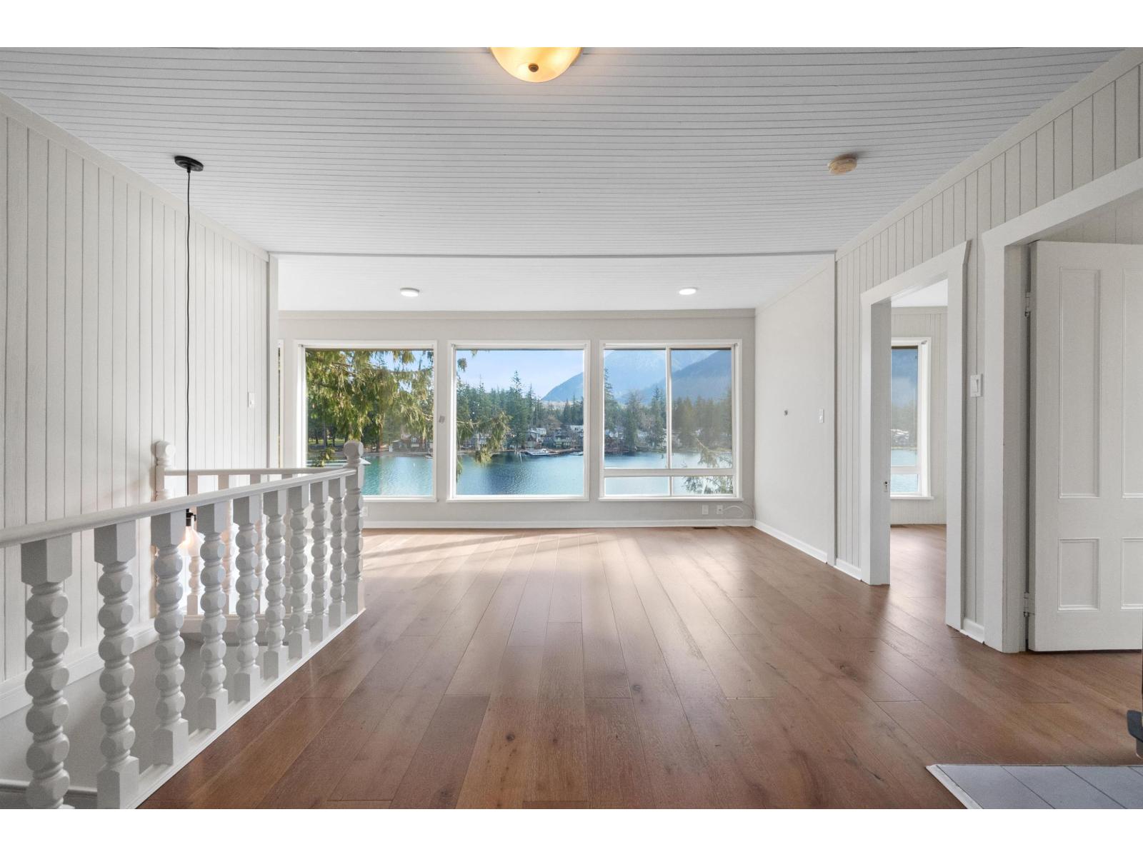 36 LAKESHORE DRIVE, Cultus Lake North, Cultus Lake