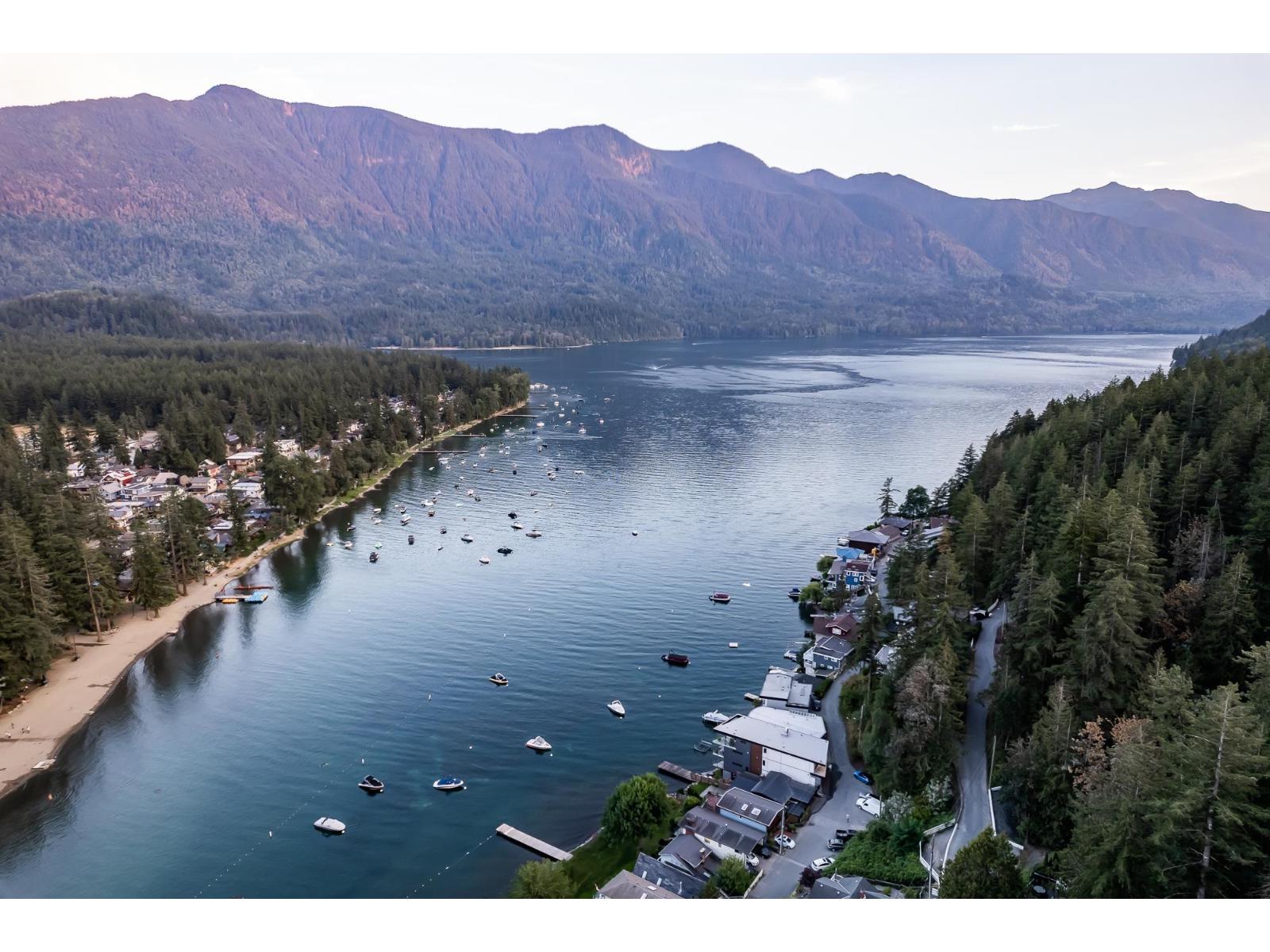 36 LAKESHORE DRIVE, Cultus Lake North, Cultus Lake