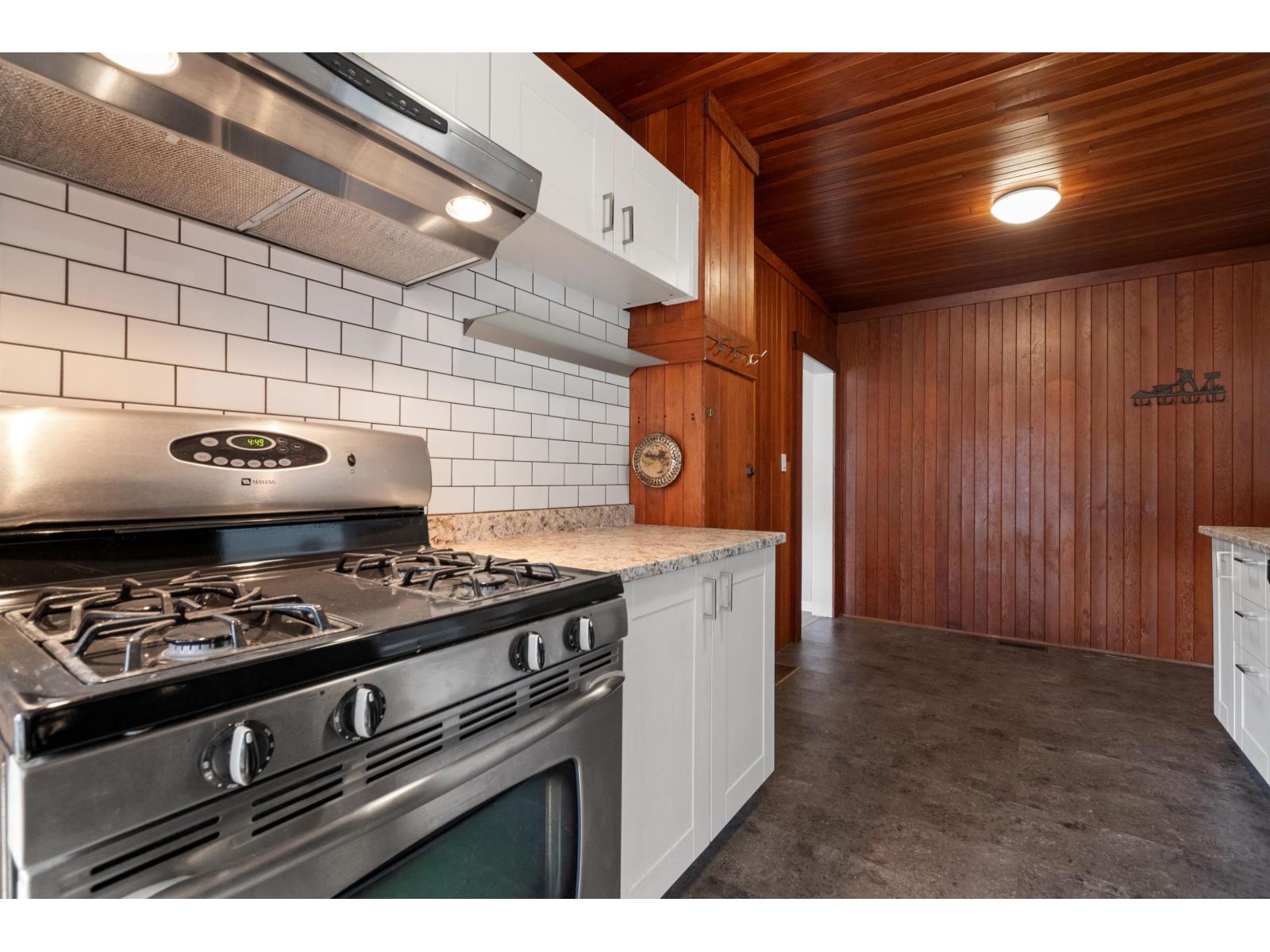 36 LAKESHORE DRIVE, Cultus Lake North, Cultus Lake