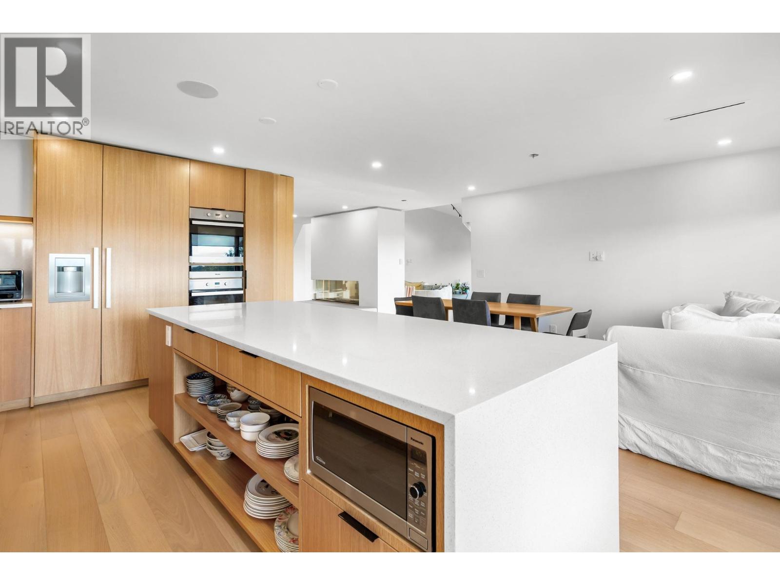 7353 YEW STREET, Vancouver