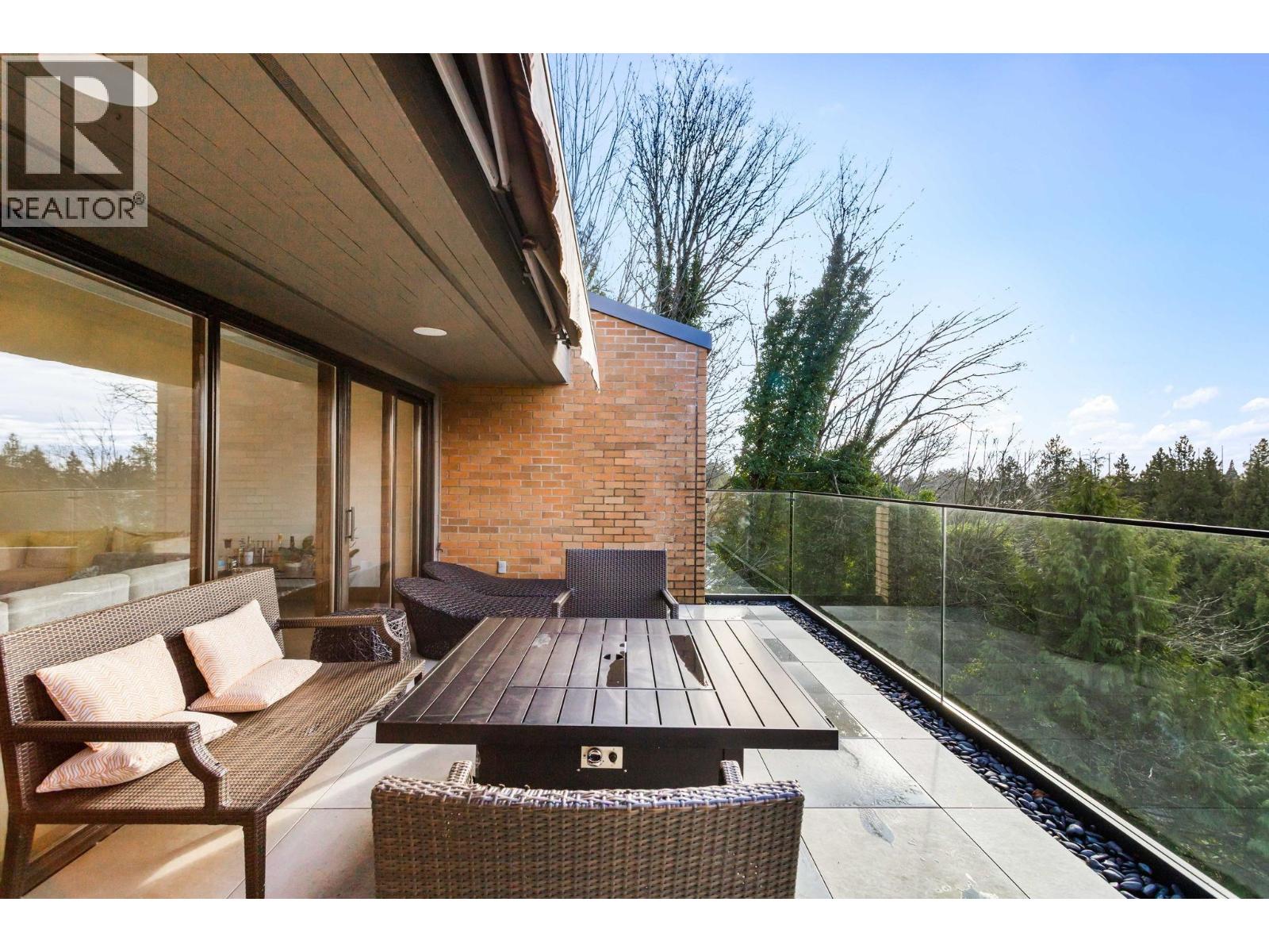 7353 YEW STREET, Vancouver