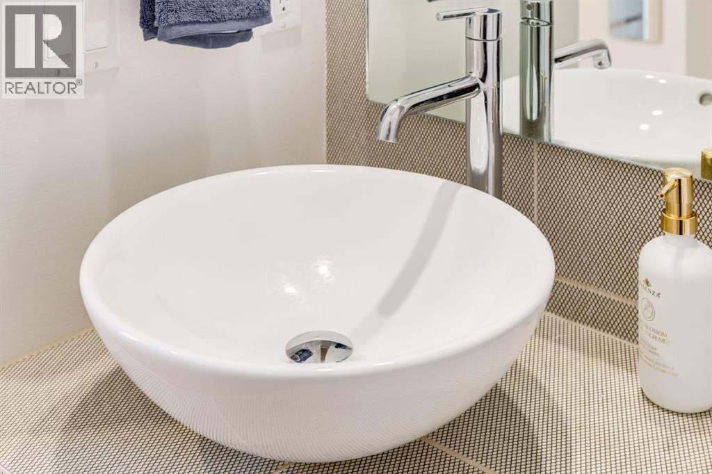 Single Family House for Sale in   Street SW Altadore Calgary 