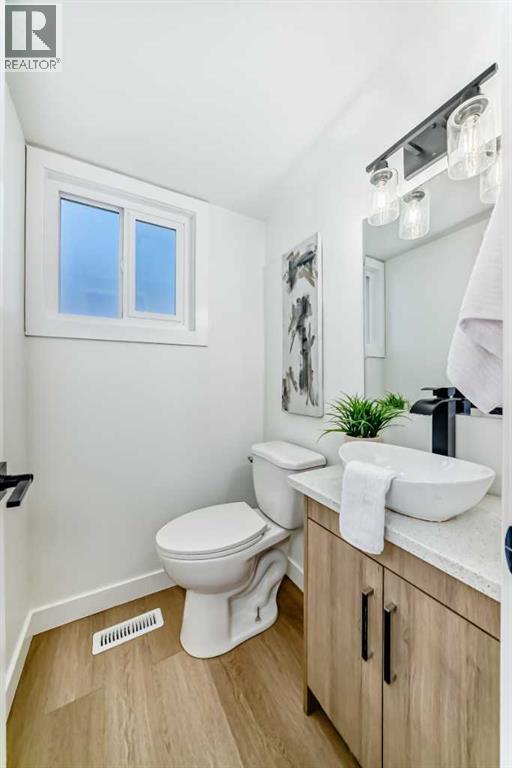 Single Family House for Sale in  Falworth Way NE Falconridge Calgary 