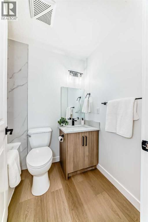 Single Family House for Sale in  Falworth Way NE Falconridge Calgary 