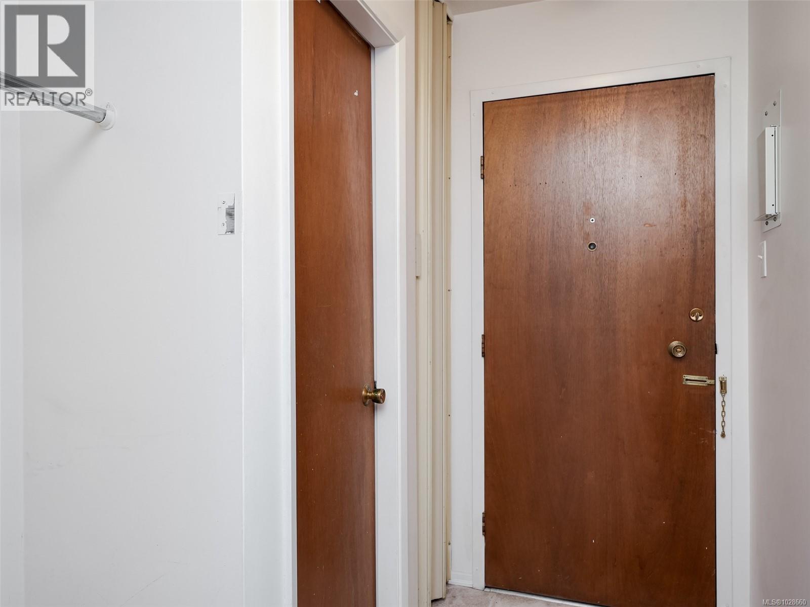 2006 647 Michigan St, Victoria