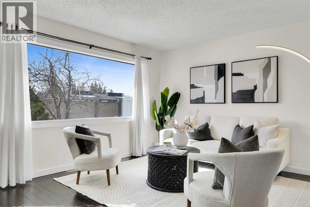 Single Family House Bungalow for Sale in  Worcester Drive SW Wildwood Calgary 