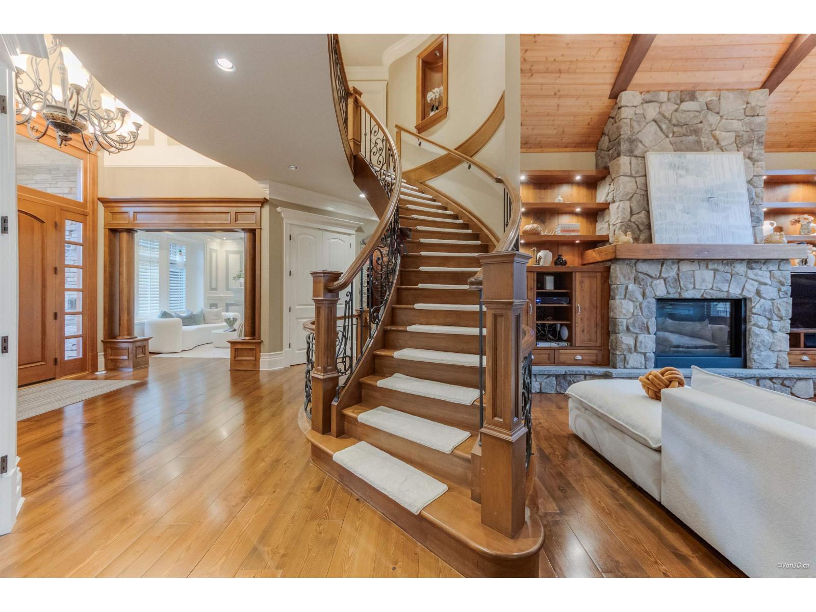 14526 32B AVENUE, Surrey