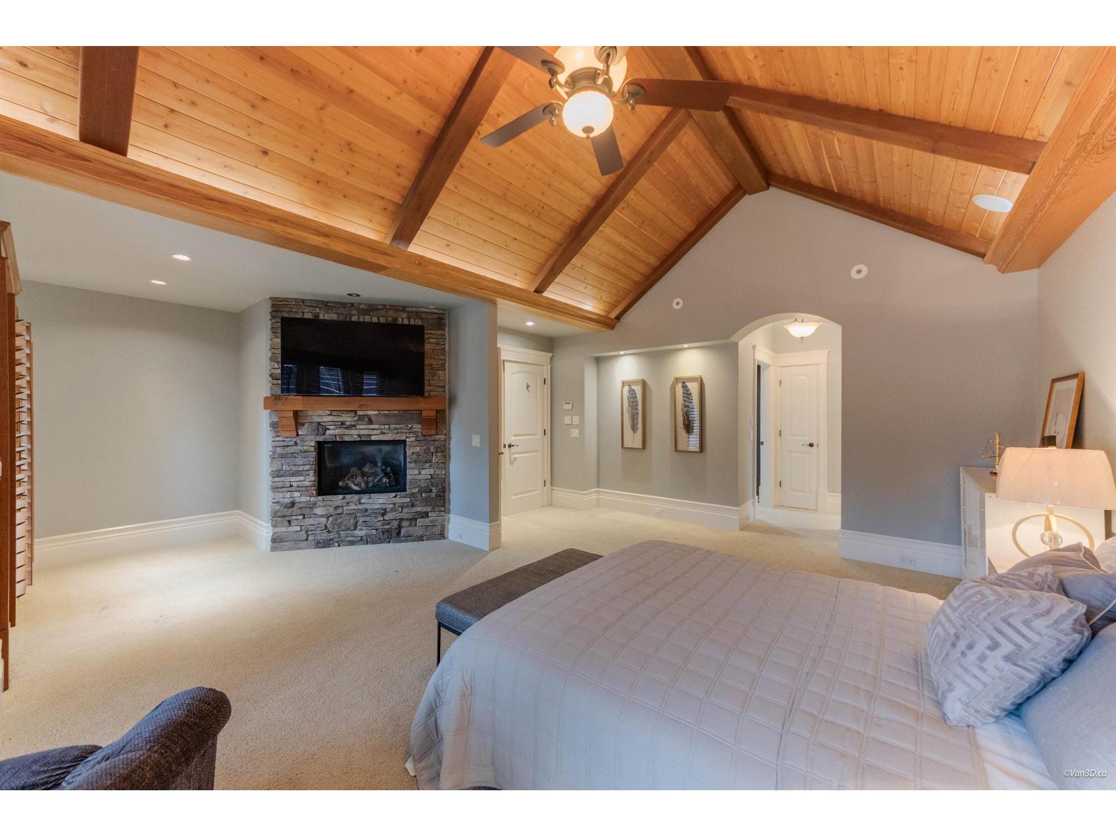 14526 32B AVENUE, Surrey