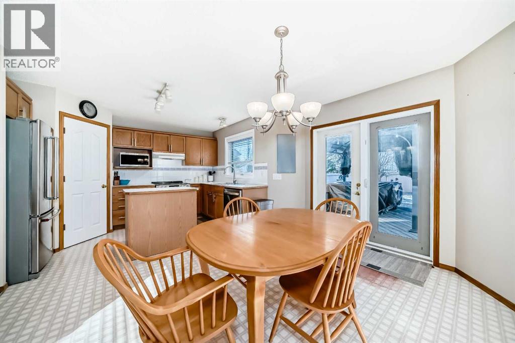 Single Family House for Sale in  Somerset Drive SW Somerset Calgary 