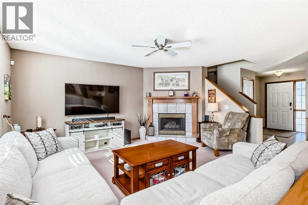 Single Family House for Sale in  Somerset Drive SW Somerset Calgary 