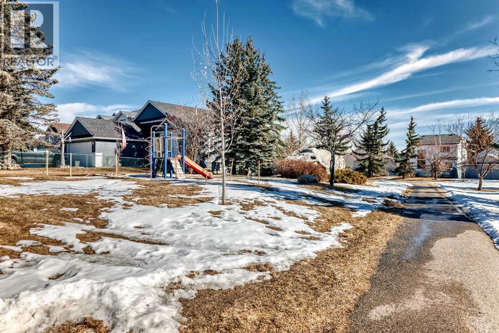 Single Family House for Sale in  Somerset Drive SW Somerset Calgary 