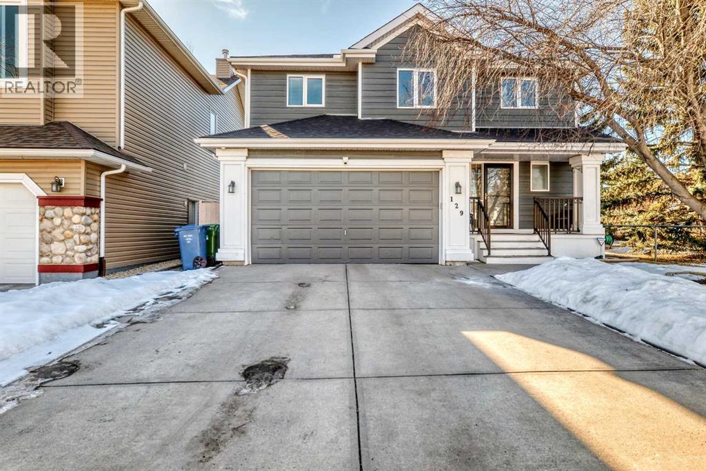 Single Family House for Sale in  Somerset Drive SW Somerset Calgary 