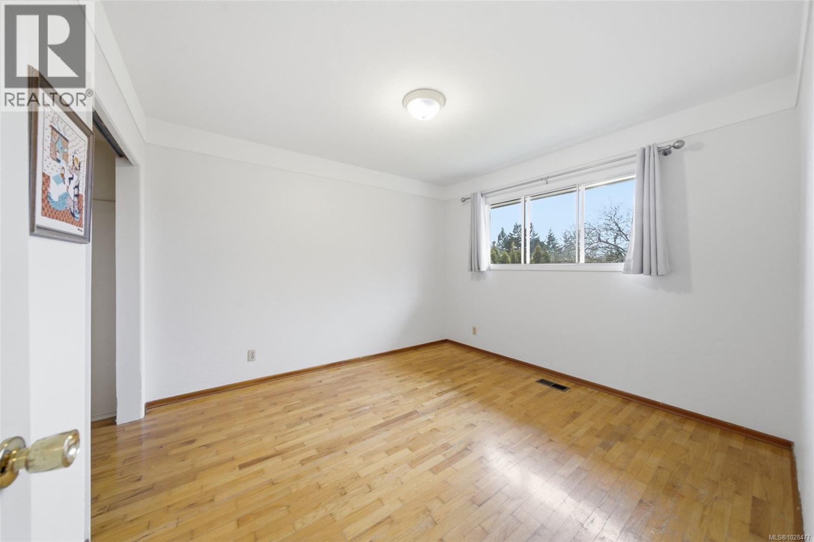 1787 PENSHURST RD - 24