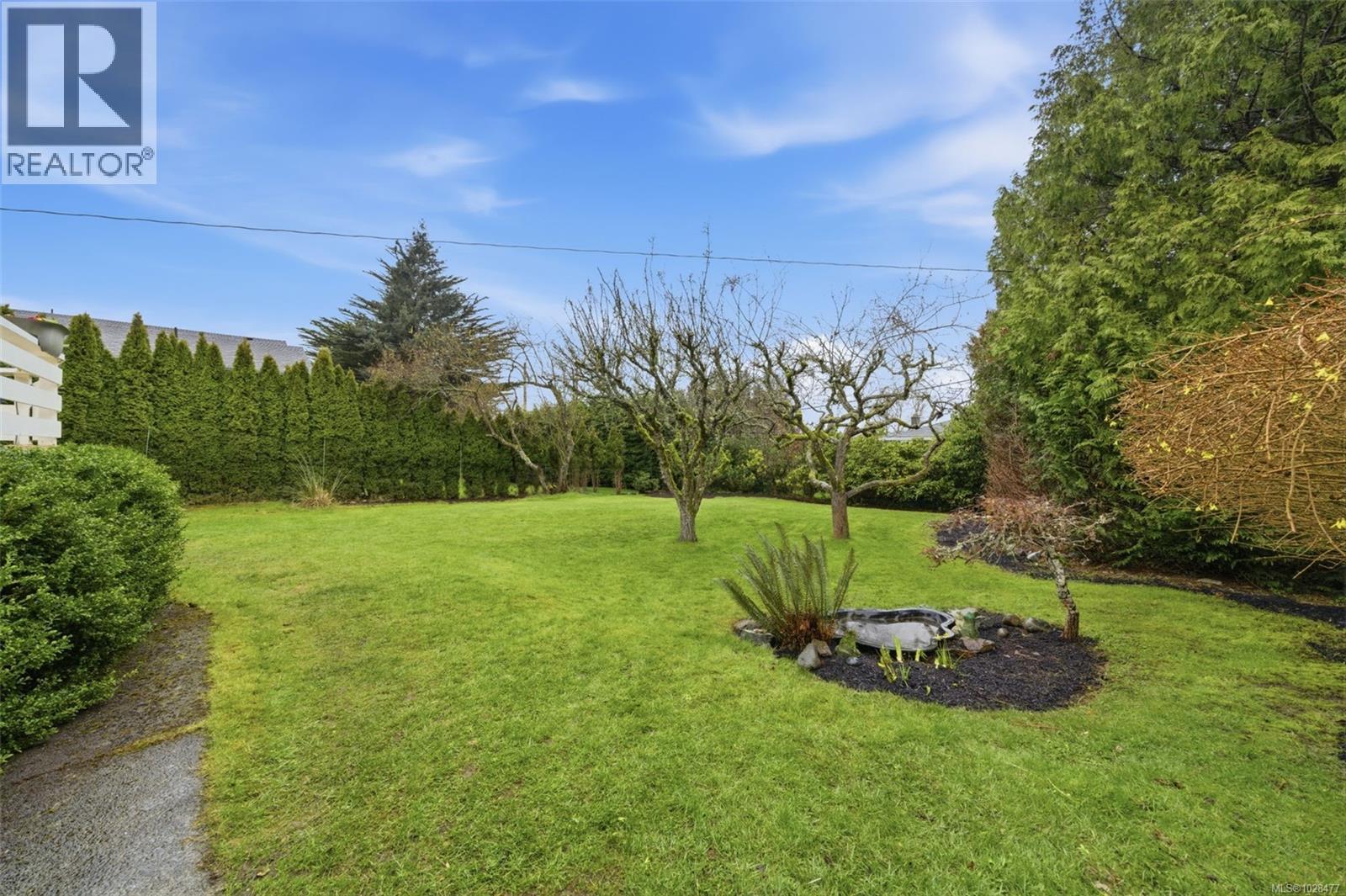 1787 PENSHURST RD - 34