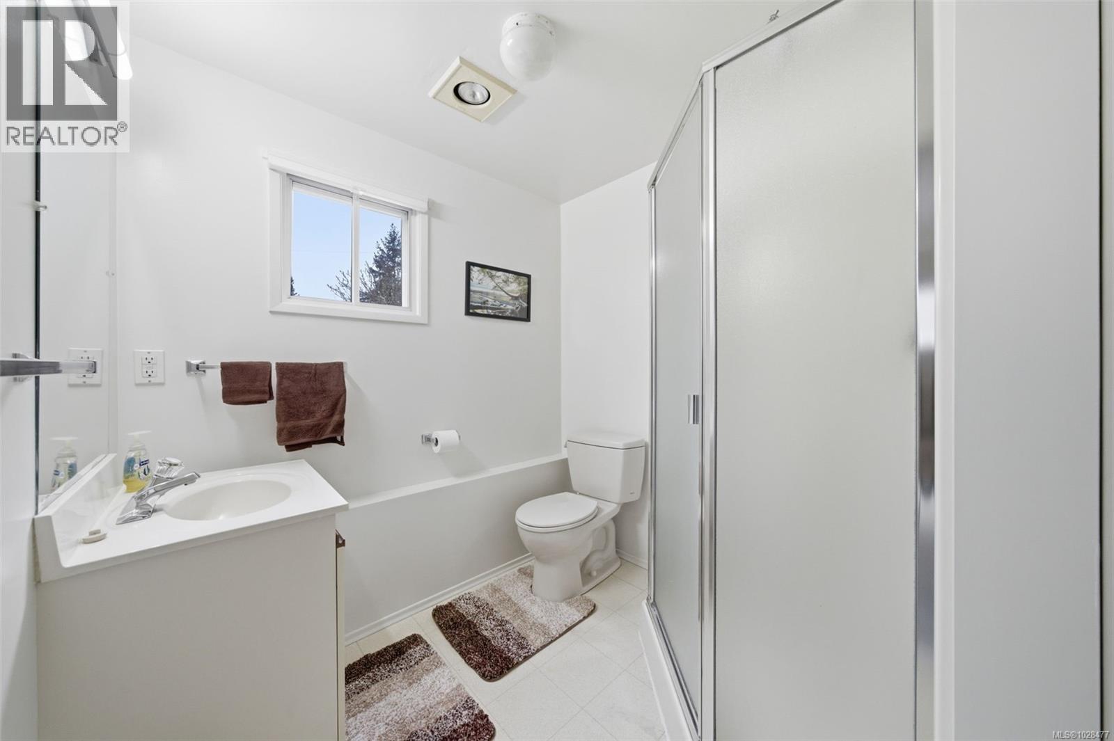 1787 PENSHURST RD - 36