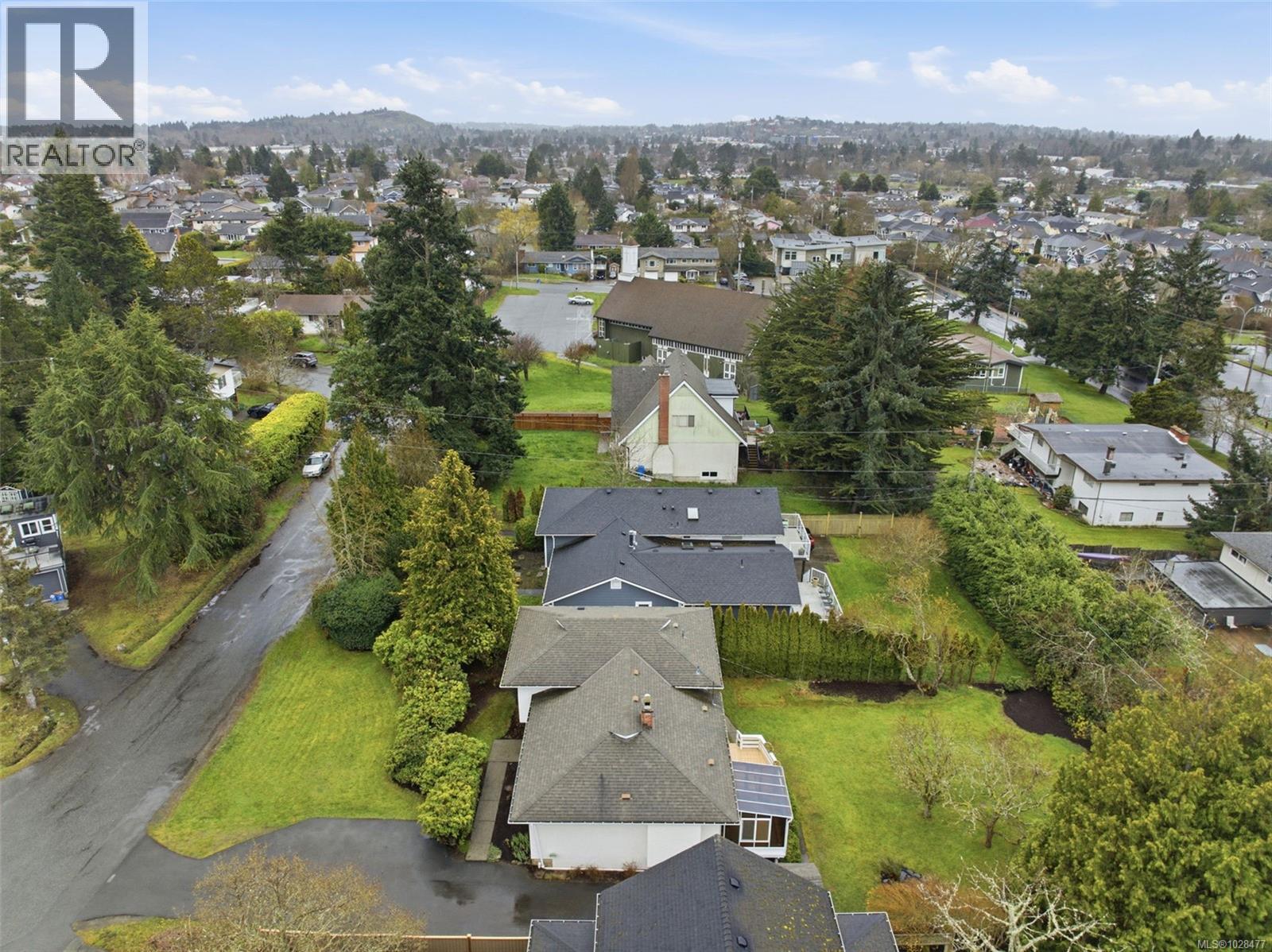 1787 PENSHURST RD - 9