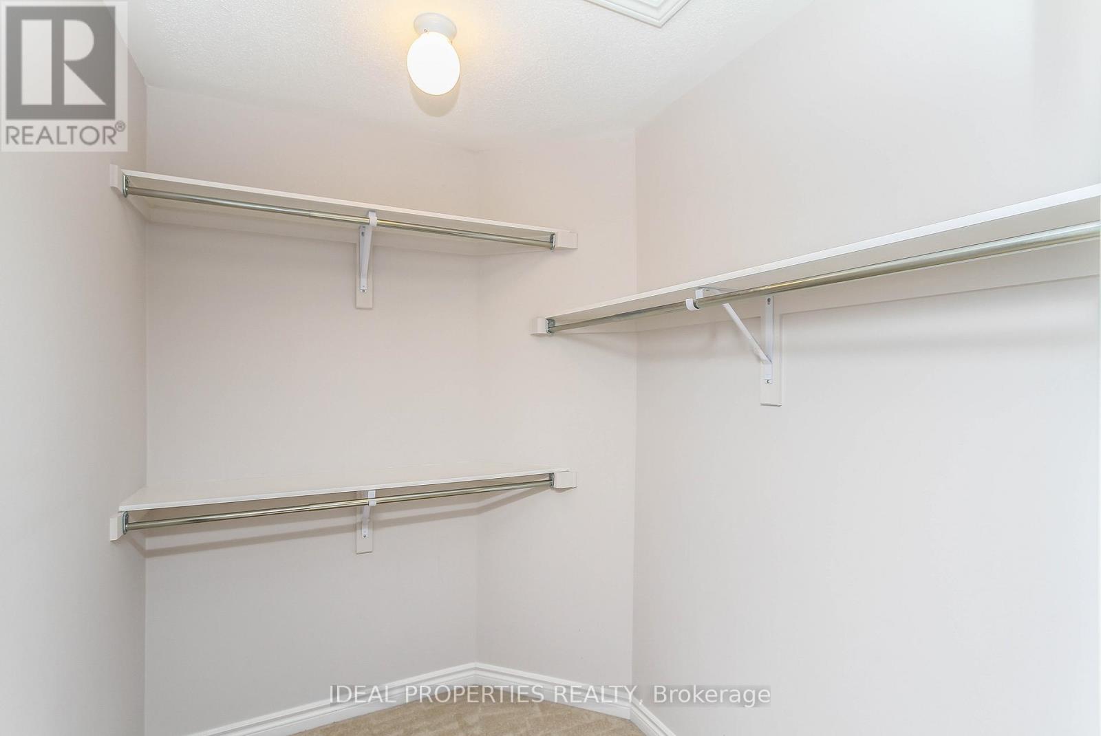 703 DERREEN AVENUE, Ottawa, Ontario