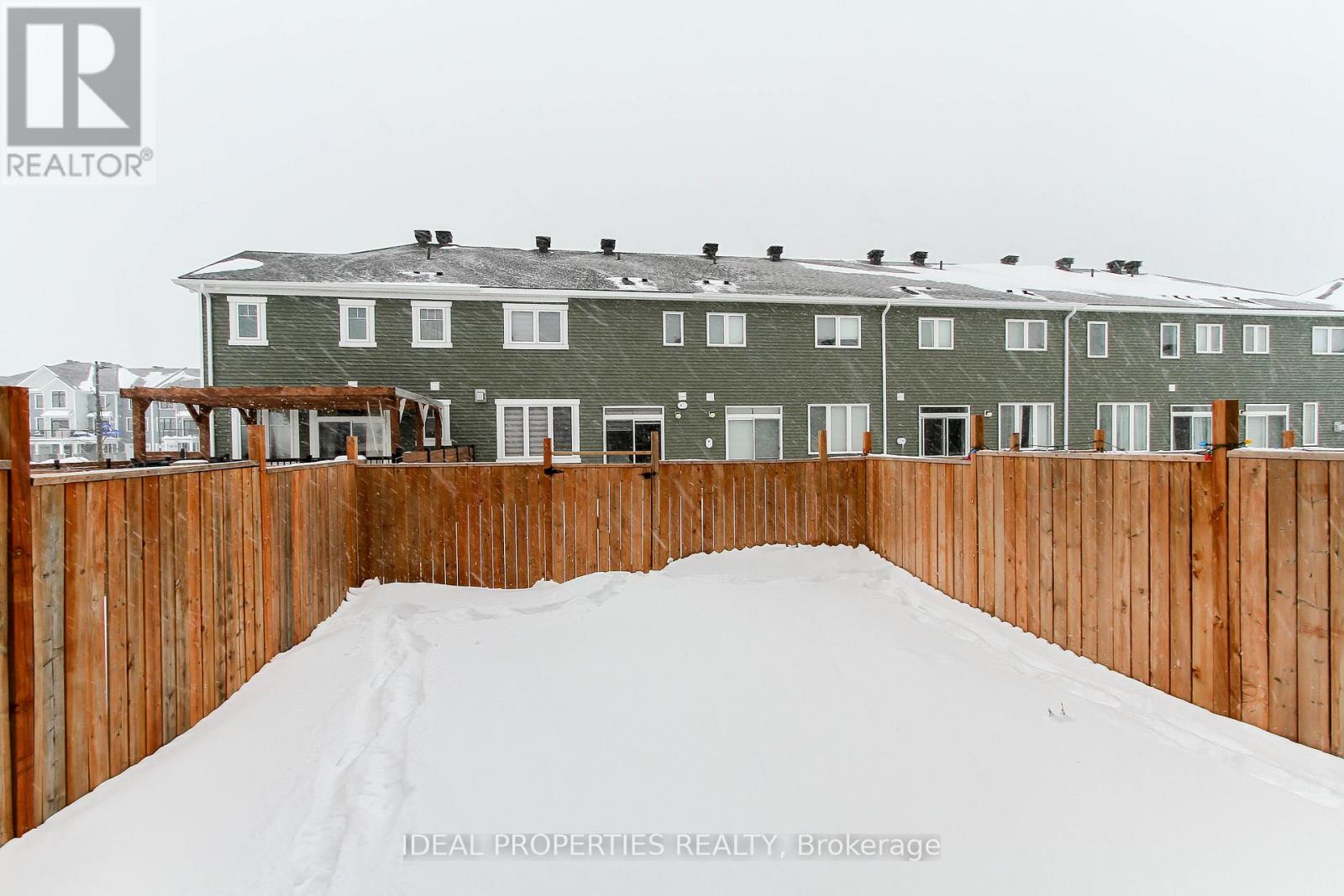 703 DERREEN AVENUE, Ottawa, Ontario
