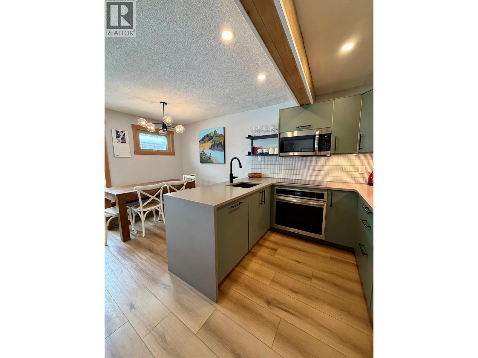 #317 2030 PANORAMA DRIVE - 9