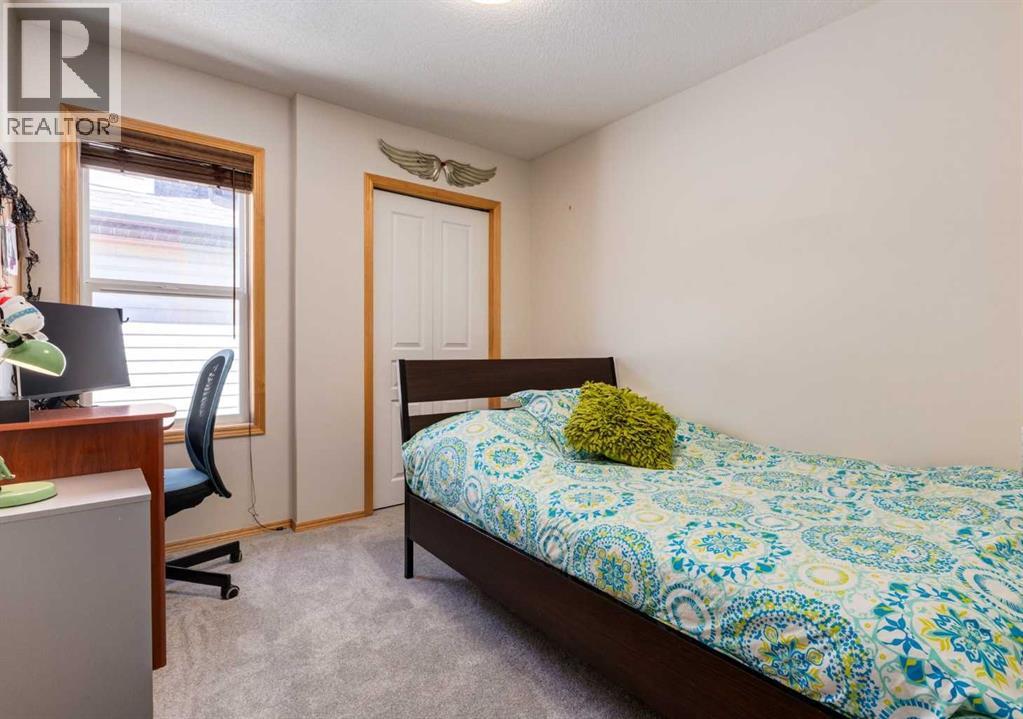 Single Family House for Sale in  Tuscany Vista Point NW Tuscany Calgary 