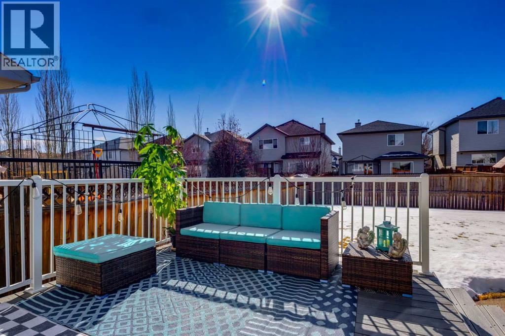 Single Family House for Sale in  Tuscany Vista Point NW Tuscany Calgary 