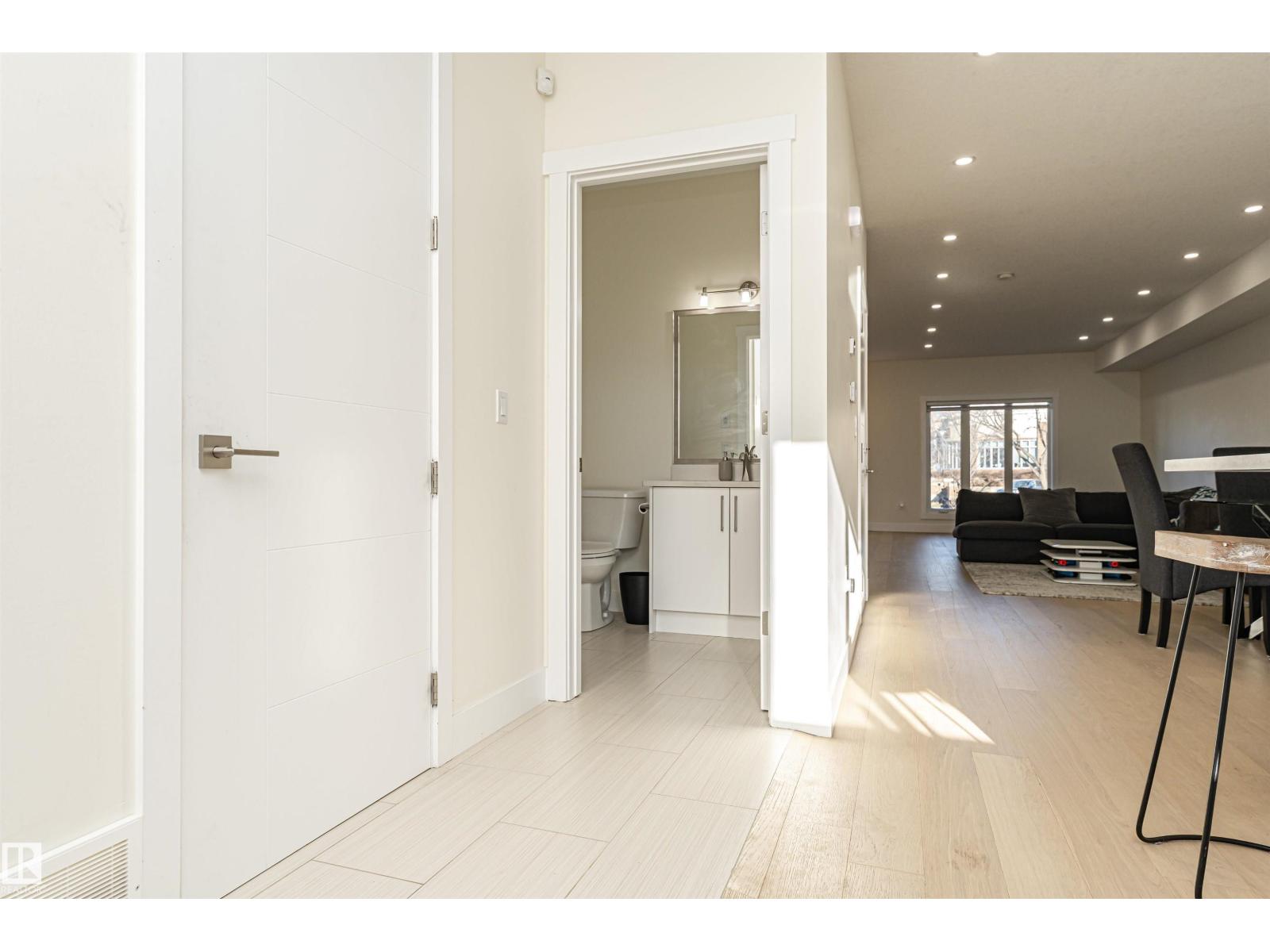 #2 11569 UNIVERSITY AV NW, Edmonton