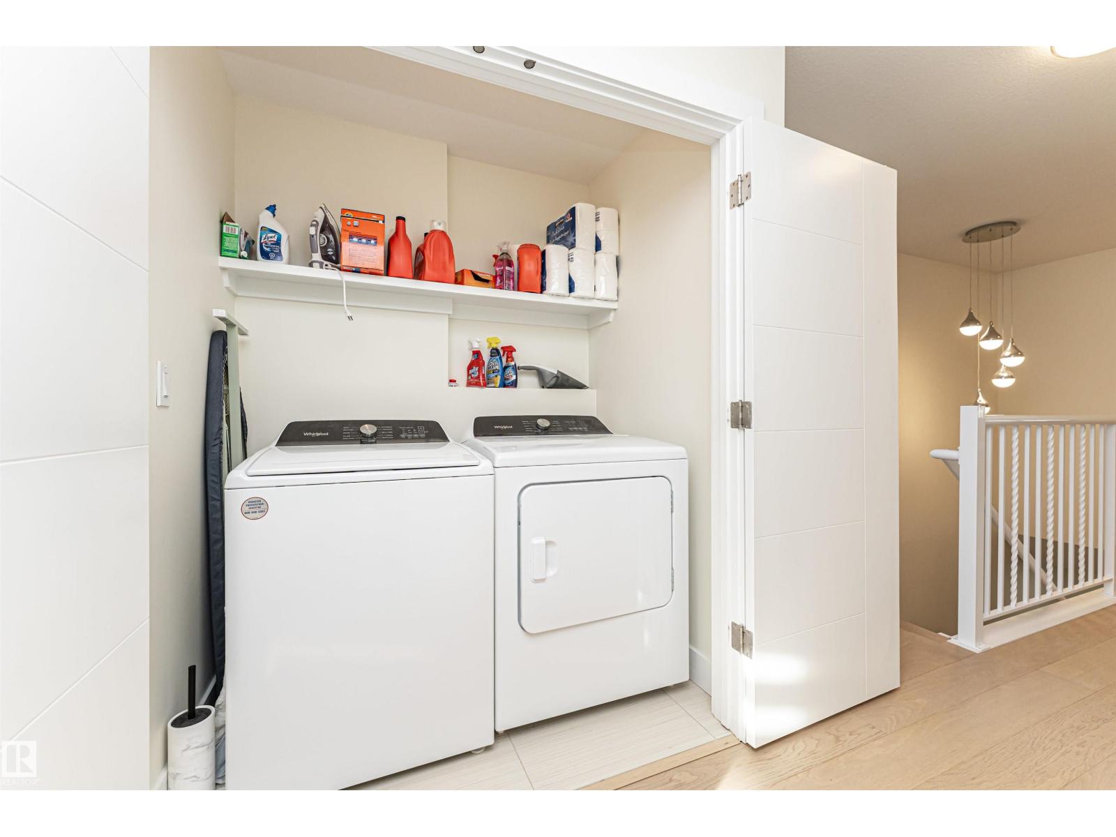 #2 11569 UNIVERSITY AV NW - 18