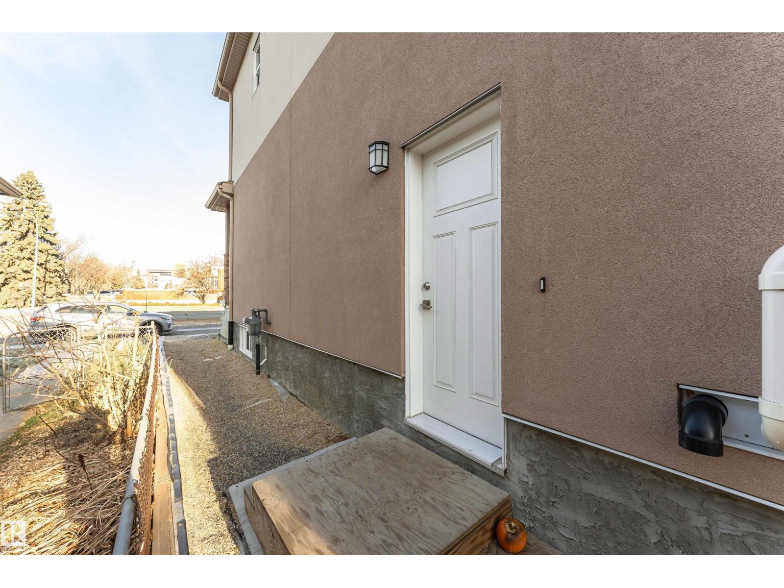 #2 11569 UNIVERSITY AV NW, Edmonton